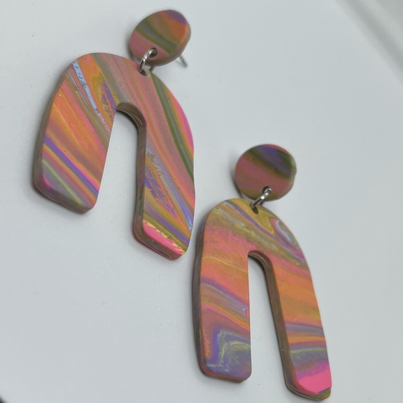 NWT Colour Arch Earrings - Picture 4 of 6